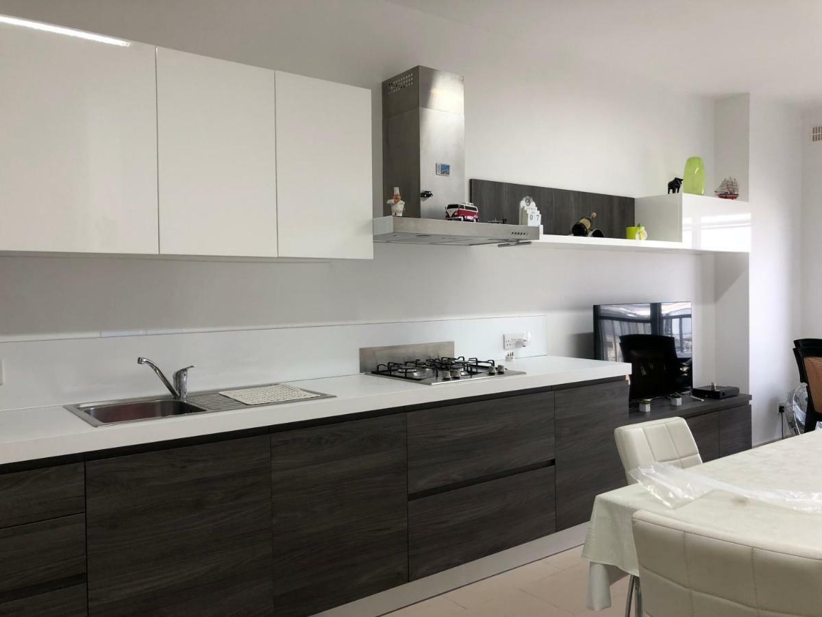 Modern Apartment With Sea View Mellieħa Εξωτερικό φωτογραφία